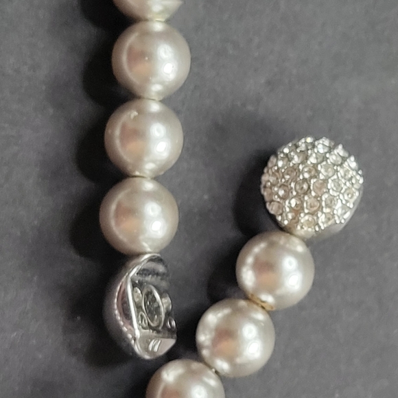 Sterling Silver and Swarovski Crystal Ball bracelet - Picture 3 of 4